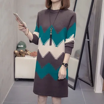 Ny Mode Strikket Kjole Multi-farve Top Stribet langærmet Efterår og Vinter Lang Multi-farve Slim-fit Big Size Sweater Kjole